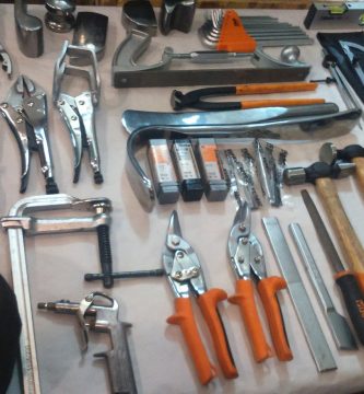 como reparar un golpe de chapa