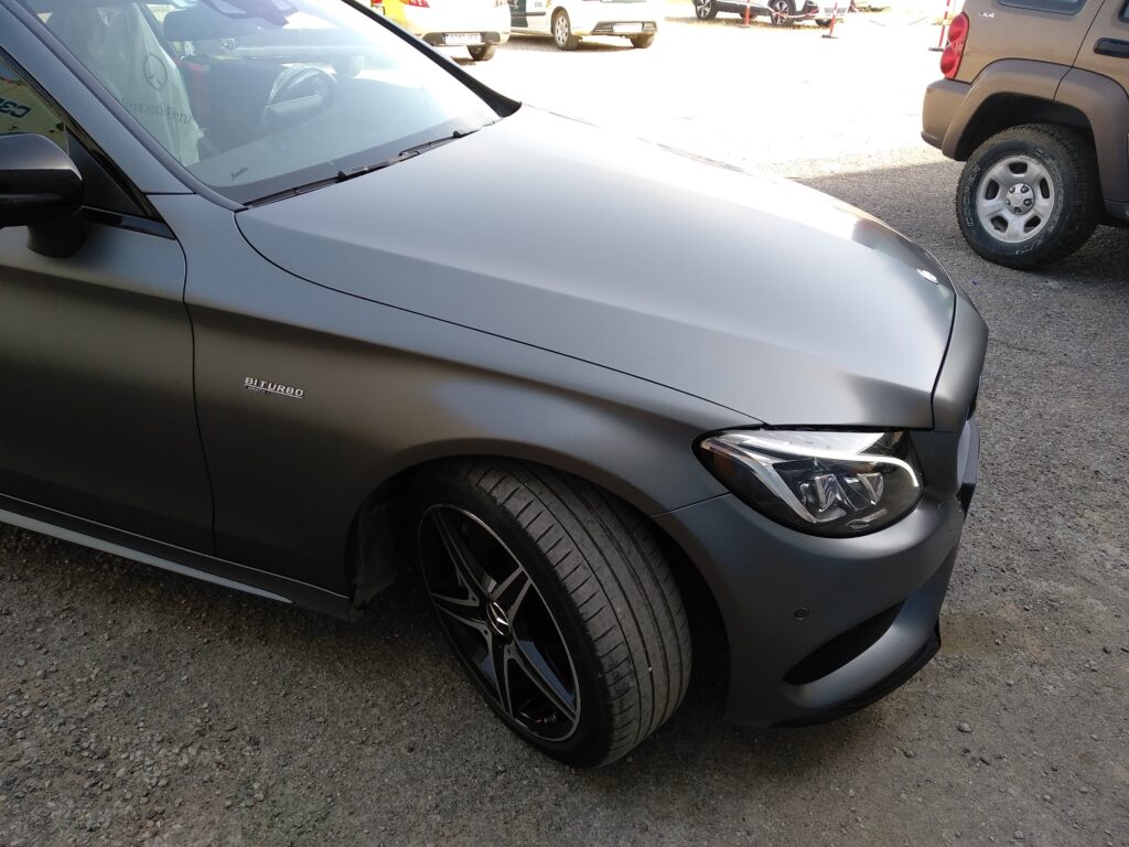 🛠️ Cómo igualar el barniz mate en una reparación automotriz